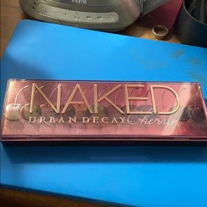 Urban Decay Naked Cherry Palette